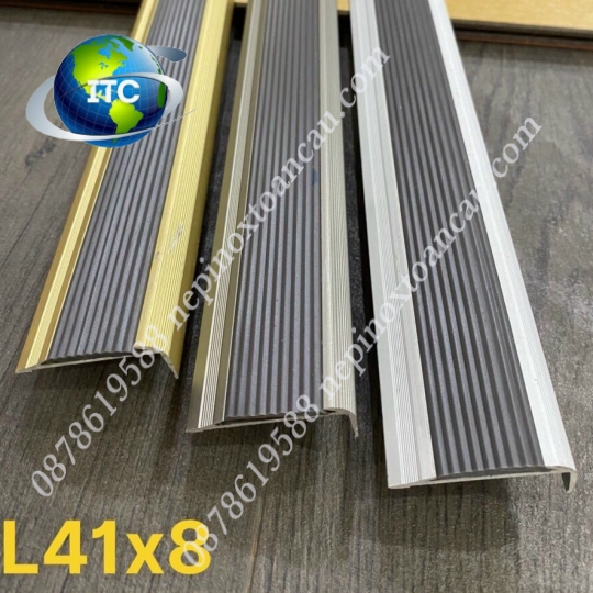 NẸP NHÔM CHỐNG TRƠN BẬC CẦU THANG L41X8