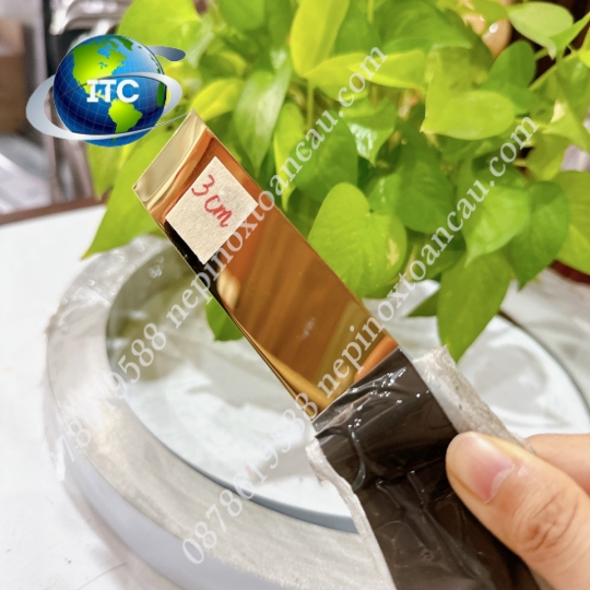 NẸP INOX  LA30 MÀU VÀNG GƯƠNG,TRẮNG GƯƠNG, ĐEN GƯƠNG, HỒNG GƯƠNG, TRẮNG XƯỚC, VÀNG XƯỚC