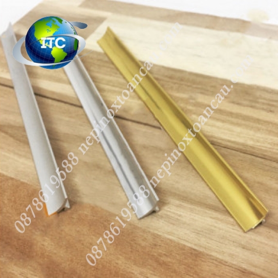 NẸP NHÔM GÓC TRONG MC6.8