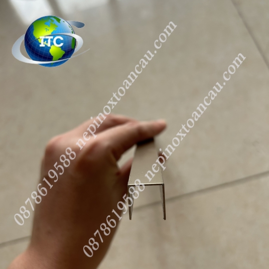 Nẹp U INOX MÀU VÀNG XƯỚC CARO